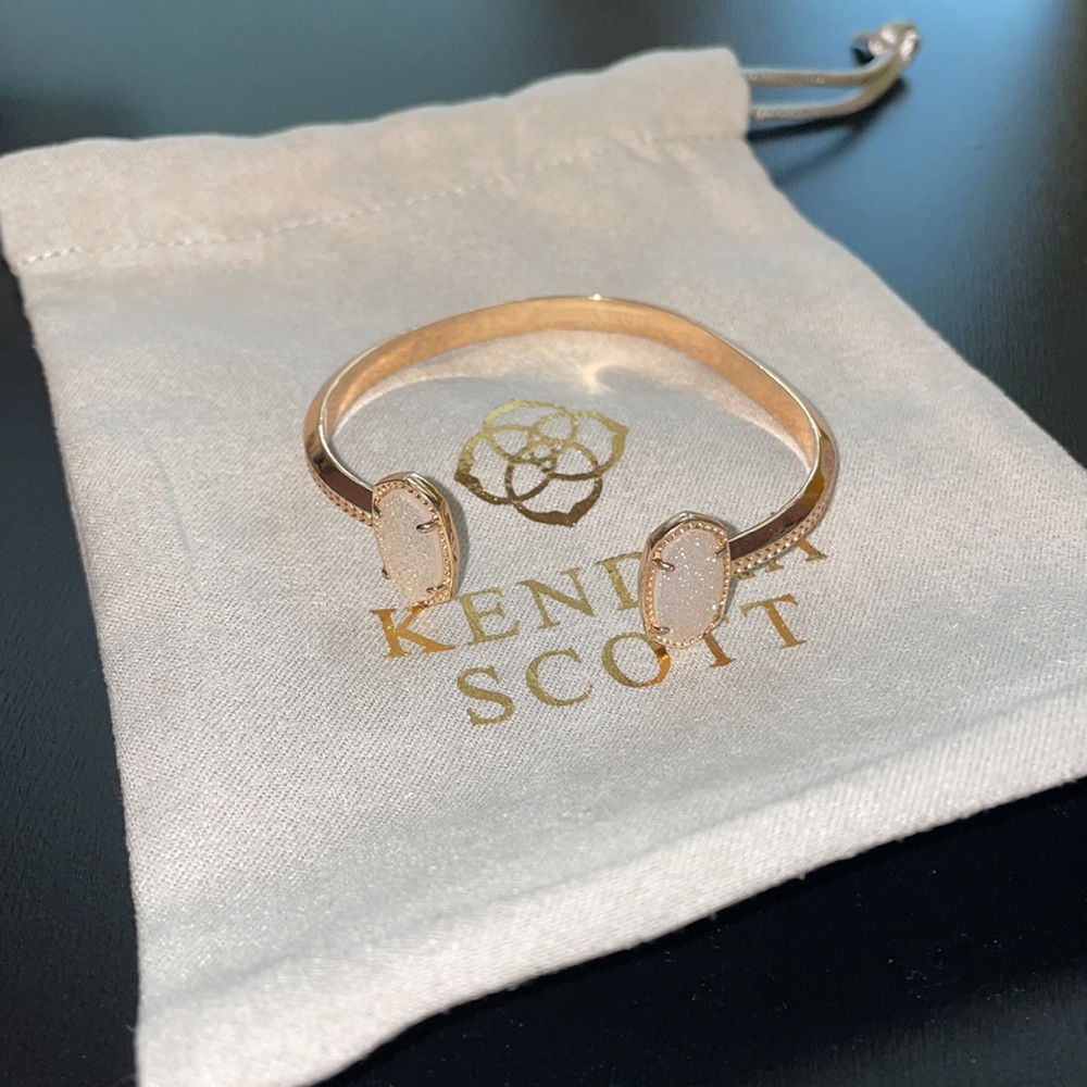 Kendra Scott bracelet